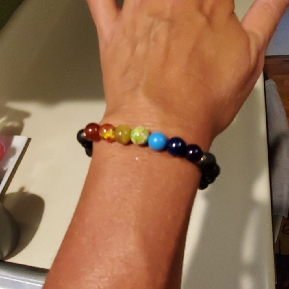 *New* Lava stone/shakra bracelet on stretchy cord